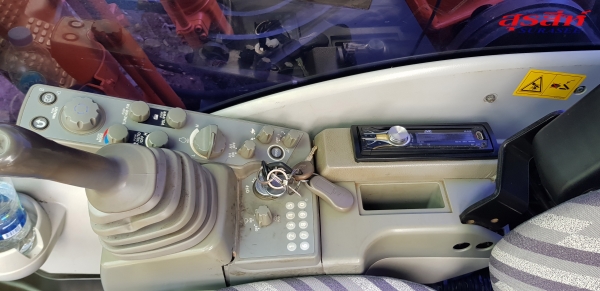 ขายรถแบคโฮ HITACHI ZX200-5G ใช้งาน 9 พันชั่วโมง กล้องหลัง สภาพเทพบุตร