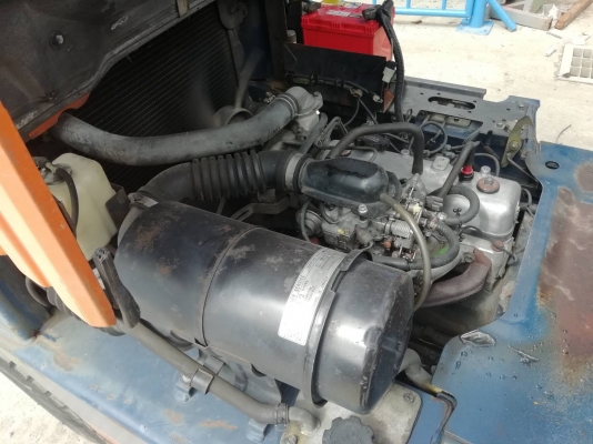 โฟล์คลิฟท์ Toyota รุ่น 5 ยกสูง 4 เมตร ยก 2 - 2.5 ตัน