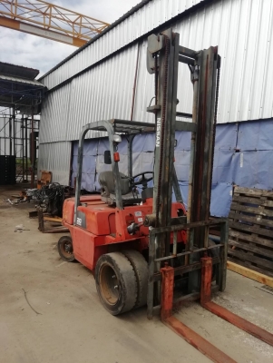 โฟล์คลิฟท์ Nissan FG20 เสายก 4.5 เมตร ล้อหน้าคู่ เกียร์ออโต้ โฟล์คลิฟท์ Nissan FG20 เสายก 4.5 เมตร ล้อหน้าคู่ เกียร์ออโต้