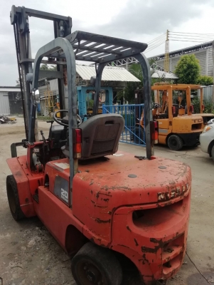 โฟล์คลิฟท์ Nissan FG20 เสายก 4.5 เมตร ล้อหน้าคู่ เกียร์ออโต้ โฟล์คลิฟท์ Nissan FG20 เสายก 4.5 เมตร ล้อหน้าคู่ เกียร์ออโต้