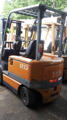 รถไฟฟ้านั่งขับ ขนาด 2 ตัน ยี่ห้อTOYOTA 6FB20 ยกสูง3เมตร