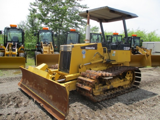 ขายรถแทรกเตอร์นำเข้าจากประเทศญี่ปุ่น KOMATSU D20P-7E ถึงไทยเร็วๆนี้ สนใจติดต่อสอบถาม 092-3309229 อี๊ด