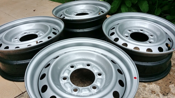 กระทะอีซูซุถอดป้ายแดงขอบ15 6รู139.7 ชุด 4วง