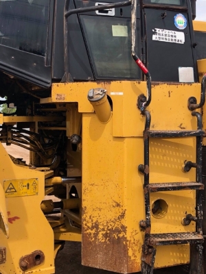 ขายรถตักล้อยาง CAT 980G รถนอกนำเข้าเองจากญี่ปุ่น สภาพสวยพร้อมใช้ มีVDOการทำงานครับ ขายรถตักล้อยาง CAT 980G รถนอกนำเข้าเองจากญี่ปุ่น สภาพสวยพร้อมใช้ มีVDOการทำงานครับ