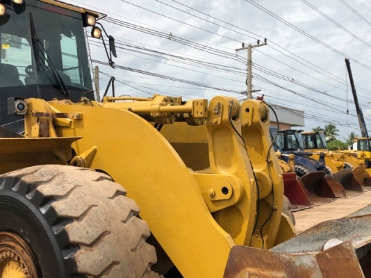 ขายรถตักล้อยาง CAT 980G รถนอกนำเข้าเองจากญี่ปุ่น สภาพสวยพร้อมใช้ มีVDOการทำงานครับ ขายรถตักล้อยาง CAT 980G รถนอกนำเข้าเองจากญี่ปุ่น สภาพสวยพร้อมใช้ มีVDOการทำงานครับ