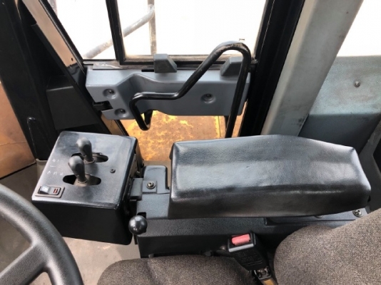 ขายรถตักล้อยาง CAT 980G รถนอกนำเข้าเองจากญี่ปุ่น สภาพสวยพร้อมใช้ มีVDOการทำงานครับ ขายรถตักล้อยาง CAT 980G รถนอกนำเข้าเองจากญี่ปุ่น สภาพสวยพร้อมใช้ มีVDOการทำงานครับ