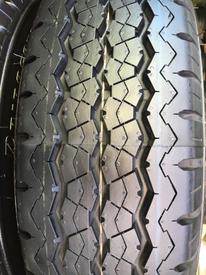 ยางป้ายแดง 215-70-15 Bridgestone ปี 18