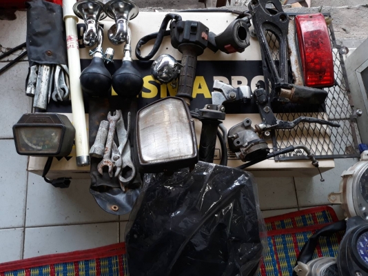 อะไหล่รถ/ชิ้น