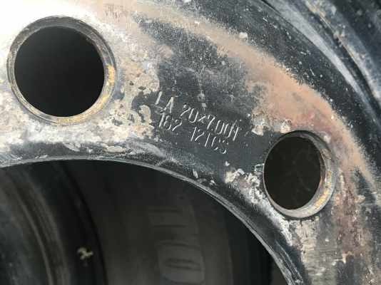 ขายยางสิบล้อพร้อมกะทะ