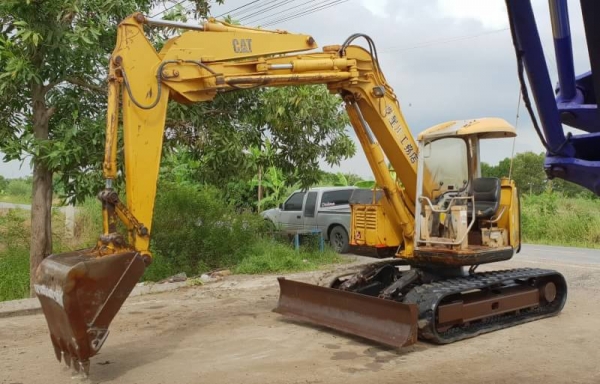 ขายด่วนรถแบคโฮCATแคล70SRเคื่อง4สูบ4D32ดีปั้มนี้วดีคอลโทลน้ำมันเทียบเท่าPC70คันเร่งออโต้รถนอกเพิ่งเข้ามาใหม่สถาพดีพร้อมใช้ยังไม่เคยใช้งานในไทยเลย