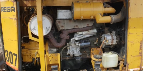 ขายด่วนรถแบคโฮCATแคล70SRเคื่อง4สูบ4D32ดีปั้มนี้วดีคอลโทลน้ำมันเทียบเท่าPC70คันเร่งออโต้รถนอกเพิ่งเข้ามาใหม่สถาพดีพร้อมใช้ยังไม่เคยใช้งานในไทยเลย