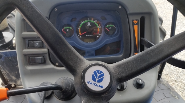 ขายรถไถ NEWHOLLAND   TT 4.75   4WD