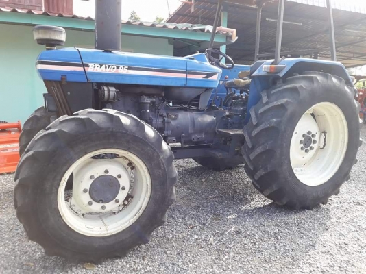 ขายรถไถฟอร์ด  FORD  NEWHOLLAND  6610S 4WD