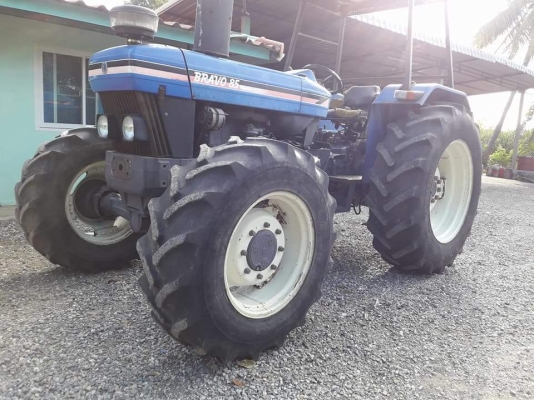 ขายรถไถฟอร์ด  FORD  NEWHOLLAND  6610S 4WD