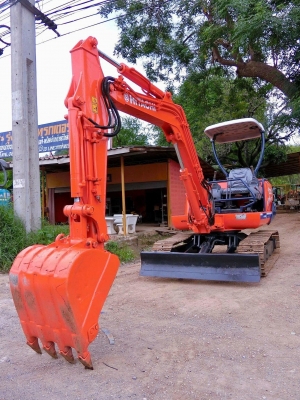 ขายรถขุดแบคโฮ HITACHI EX-30 ขนาด PC-30 รถเก่านอกแท้100\% #มีลายหัวแย๊ก #คอลโทนสั้นปั๊มนิ้ว เครื่องยนต์ อีซูสุ 3 สูบ เครื่องดีระบบไว ช่วงล่างแน่น ชั่วโมงการทำงาน 4,200 ชม. รถพร้อมใช้งาน เอกสารใบอินวอยครบ          ????ราคา 380,000 ต่อรองได้???? ☎️ สนใจติดต่อ