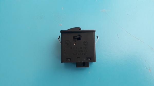 สวิทช์ กดกระจกด้านหลังซ้าย BMW 323i ปี1998 - 2000