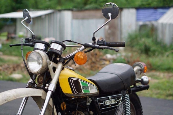 ร้าน วุฒิ นนบุรี ขาย YAMAHA DT125C 1978 รถสวยสีเดิมดรงงานทะเบียนโอน