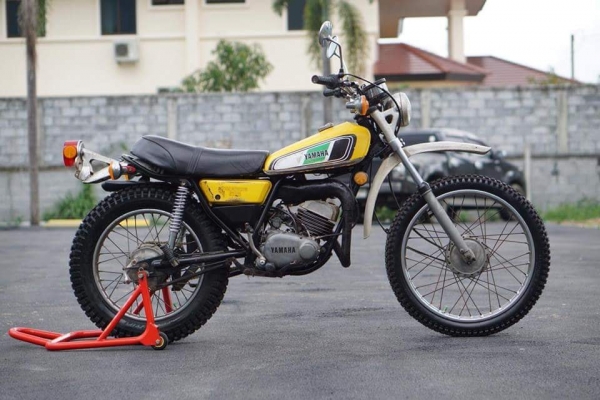 ร้าน วุฒิ นนบุรี ขาย YAMAHA DT125C 1978 รถสวยสีเดิมดรงงานทะเบียนโอน