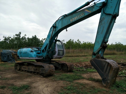 ขายKOBELC SK 200m5Superพร้อมใช้งาน เครื่องดี ช่วงล่างดี เอกสารเล่มทะเบียน ราคา750,000บาท ต่อรองติดต่อคุณอ๊อฟ พิจิตร 086-737-9991