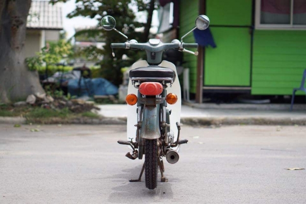 ร้าน วุฒิ นนบุรี ขาย HONDA C50 ถังยกแฮนตรงรถสีเดิมโรงงาน ร้าน วุฒิ นนบุรี ขาย HONDA C50 ถังยกแฮนตรงรถสีเดิมโรงงาน