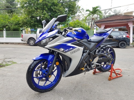 R3 2015 abs รถบ้านมือเดียว เล่มชุดโอนครบ ไม่มีรอยล้มชน