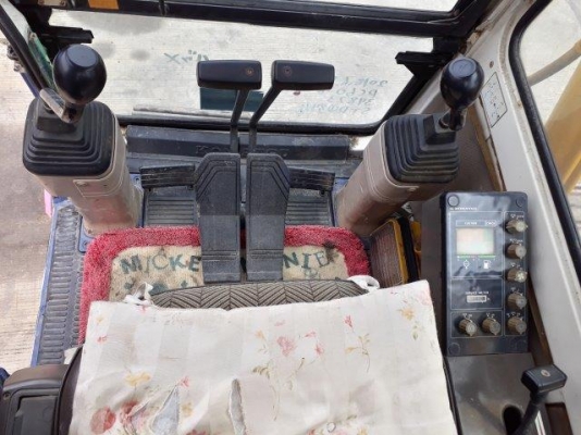 รถขุด 6 ตัน KOMATSU PC60-6 มือสองญี่ปุ่น