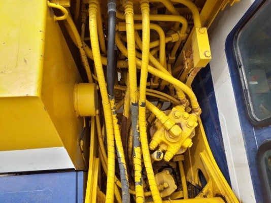 รถขุด 6 ตัน KOMATSU PC60-6 มือสองญี่ปุ่น