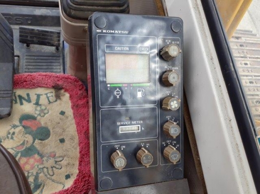 รถขุด 6 ตัน KOMATSU PC60-6 มือสองญี่ปุ่น