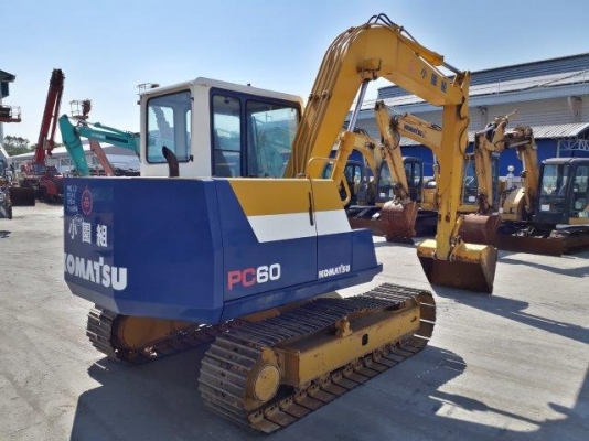 รถขุด 6 ตัน KOMATSU PC60-6 มือสองญี่ปุ่น