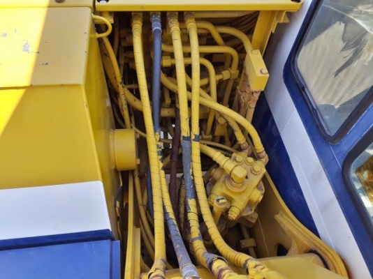 รถขุด 6 ตัน KOMATSU PC60-6 มือสองญี่ปุ่น