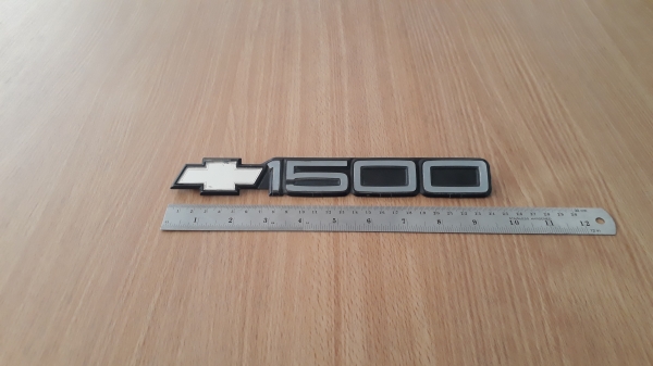 เพลทโลโก้ CHEVROLET 1500