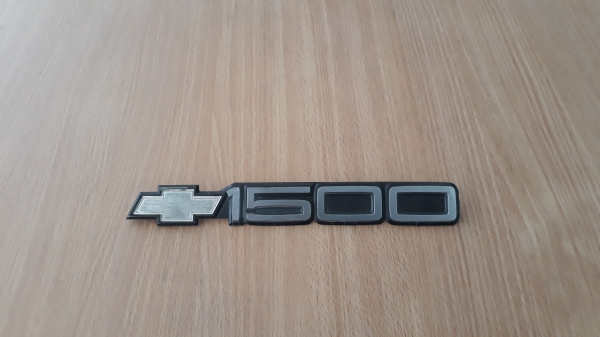 เพลทโลโก้ CHEVROLET 1500