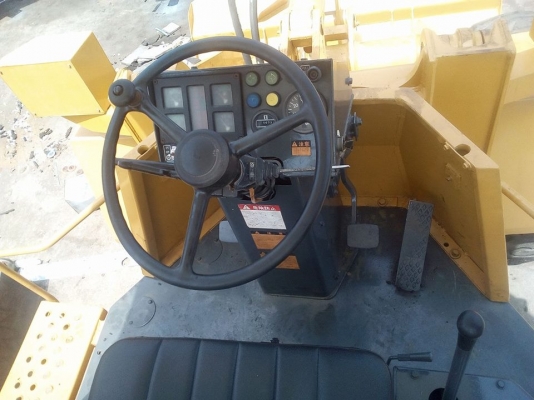 รถตักล้อยางKOMATSU รุ่น WA 150