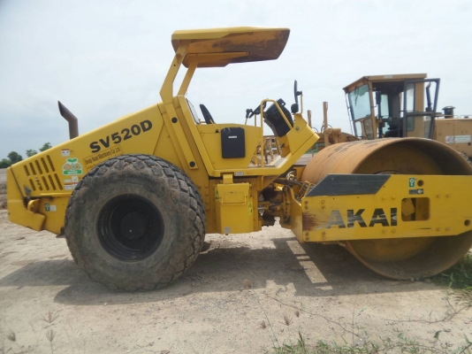 รถบดสั่นเสทือน2เพลาเปลือกเดียว SAKAI 520D เครื่องISUZU 4BD