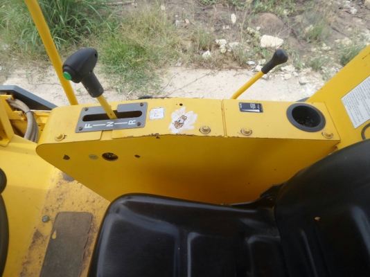 รถบดสั่นเสทือน2เพลาเปลือกเดียว SAKAI 520D เครื่องISUZU 4BD