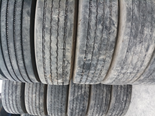 ยาง\%295/80-22.5ยกชุด14เส้นเส้นละ2000 ยาง\%295/80-22.5ยกชุด14เส้นเส้นละ2000