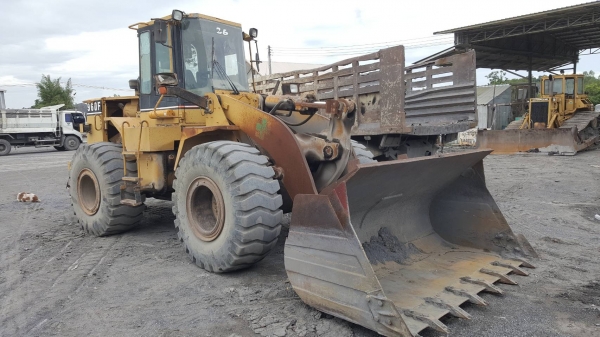 ขาย รถตัก CAT 960F เครื่องดี เกียร์ดี ยางเต็ม รถพร้อมใช้งาน เอกสารใบอินวอยซ์