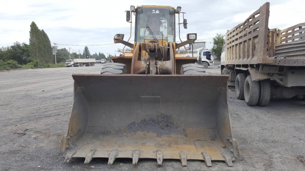 ขาย รถตัก CAT 960F เครื่องดี เกียร์ดี ยางเต็ม รถพร้อมใช้งาน เอกสารใบอินวอยซ์