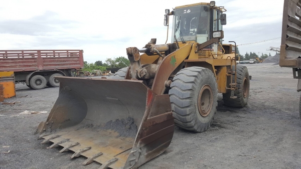 ขาย รถตัก CAT 960F เครื่องดี เกียร์ดี ยางเต็ม รถพร้อมใช้งาน เอกสารใบอินวอยซ์