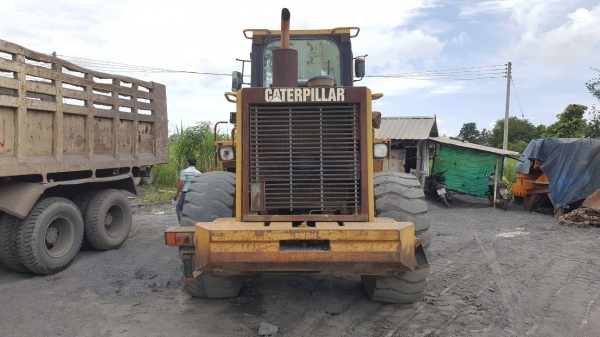 ขาย รถตัก CAT 960F เครื่องดี เกียร์ดี ยางเต็ม รถพร้อมใช้งาน เอกสารใบอินวอยซ์