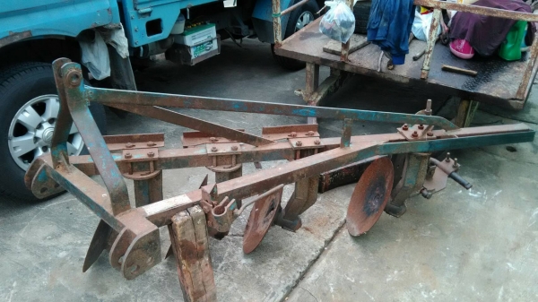 ผานบุกเบิก4ใบสภาพสวยพร้อมใช้งานคับเหมาะกับรถ20ถึง30แรงคับ