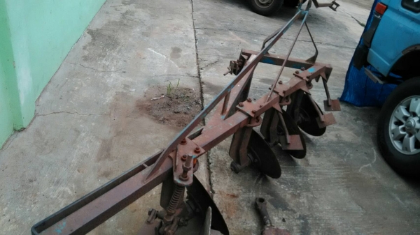 ผานบุกเบิก4ใบสภาพสวยพร้อมใช้งานคับเหมาะกับรถ20ถึง30แรงคับ ผานบุกเบิก4ใบสภาพสวยพร้อมใช้งานคับเหมาะกับรถ20ถึง30แรงคับ