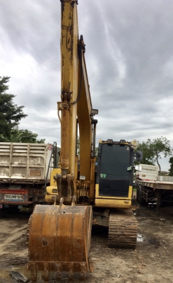 ขายด่วน!! Komatsu PC130-8 สภาพสวยค่ะ
