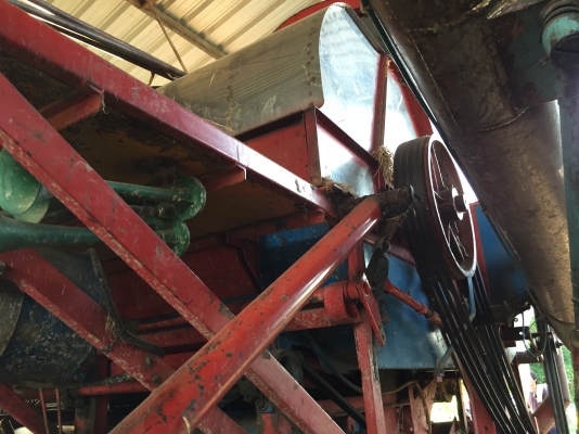 ขายรถเกี่ยว ปลดหนี้ ปี 51 ราคาเบา 338,000 ไม่ลด เครื่อง Isuzu 6HE-1 / turbo ปั้ม 22 ตัวเดิน 10 เพลาใหญ่ ตู้/อุ้ม/ท่อ/เกลียวเลส #โซ่สวยไม่มีกินข้าง #ใบแทร็ดีแต่มีงอบ้างปะปนกันครับ โดยรวม โครงสร้างปาก/คอ/คานตู้/เฟรมสวย ไม่มีร้าว #เครื่องปั้มแรงดีครับ 0 ขายรถเกี่ยว ปลดหนี้ ปี 51 ราคาเบา 338,000 ไม่ลด เครื่อง Isuzu 6HE-1 / turbo ปั้ม 22 ตัวเดิน 10 เพลาใหญ่ ตู้/อุ้ม/ท่อ/เกลียวเลส #โซ่สวยไม่มีกินข้าง #ใบแทร็ดีแต่มีงอบ้างปะปนกันครับ โดยรวม โครงสร้างปาก/คอ/คานตู้/เฟรมสวย ไม่มีร้าว #เครื่องปั้มแรงดีครับ 0