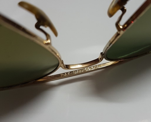 แว่น RayBan เข็มกลัดชุบทอง 10K กล่องประดับมุก