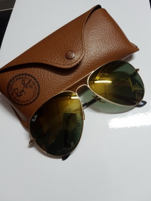 แว่น RayBan เข็มกลัดชุบทอง 10K กล่องประดับมุก