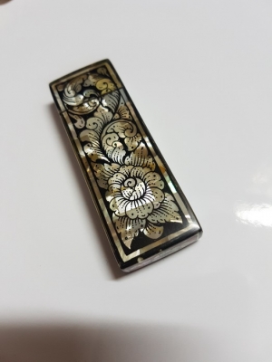 แว่น RayBan เข็มกลัดชุบทอง 10K กล่องประดับมุก