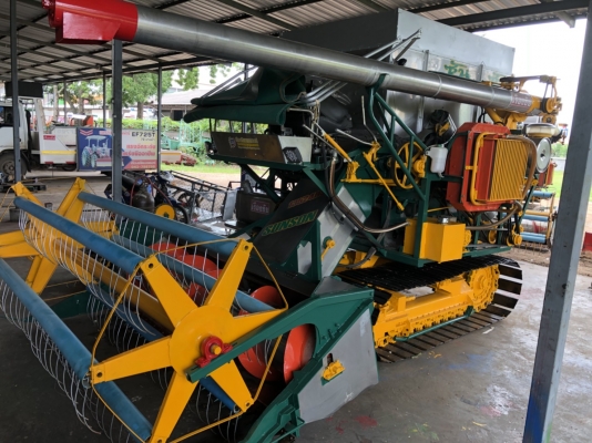 รถเกี่ยวข้าว ซันซัน ทรัพย์นำโชค มือสอง สภาพ 85\% ราคาประหยัดโดนใจ