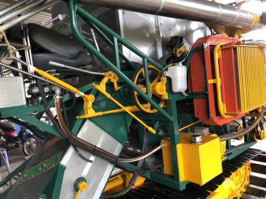 รถเกี่ยวข้าว ซันซัน ทรัพย์นำโชค มือสอง สภาพ 85\% ราคาประหยัดโดนใจ