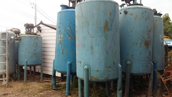 ขาย ถังแรงดัน ถังผสม 1800ลิตร มีมอเตอร์ ใบกวน พร้อมบิวทำสีให้ค่ะ ขาย ถังแรงดัน ถังผสม 1800ลิตร มีมอเตอร์ ใบกวน พร้อมบิวทำสีให้ค่ะ